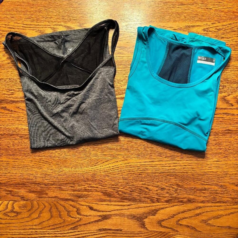 Set of 2 Activewear Tank Tops Grey Daisy Fuentes Size L & Blue Lija Size L Yoga